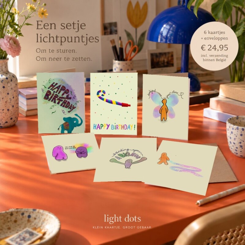 Zes echte Light Dots-wenskaarten met bruine kraft-enveloppen